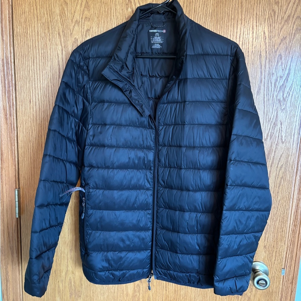 Swiss Tech Men's Black Quilted Packable Puffer Jacket